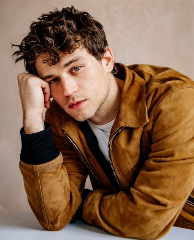 Ikhsankamira - Penulis